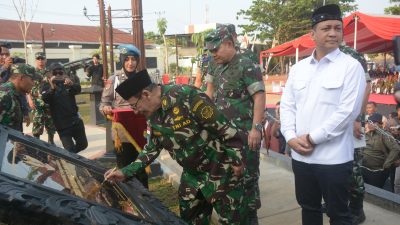 Kasad Jendral TNI Dudung Abdurachman Resmikan Tugu Perjuangan di Kota Pekalongan