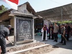 Kapolres Ponorogo Apresiasi Perguruan Pencak Silat Cuyusika Bangau Putih Bongkar Tugu