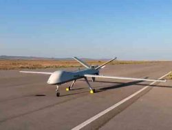 Iran Pamerkan Drone Bersenjata yang Mampu Capai Israel_3