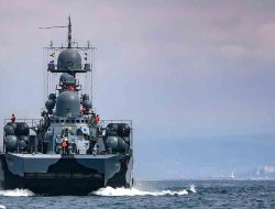 Kapal Perang Rusia Lepaskan Tembakan Peringatan ke Kapal Kargo di Laut Hitam