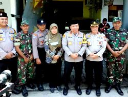 Kapolda Jatim Apresiasi Kinerja Polisi RW Desa Jambangan Pasuruan Kota Saat Jumat Curhat