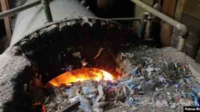 Polusi Dioksin Pemprov Jatim Didesak Tindak Industri yang Masih Impor Plastik_2
