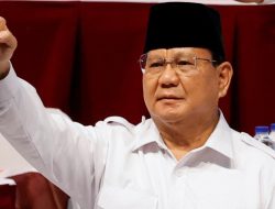 Survei Indikator: Elektabilitas Prabowo dan Ganjar Bersaing Ketat