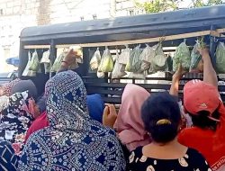 Jum’at Berkah, Polsek Wates Bagikan Sayur Gratis untuk Masyarakat