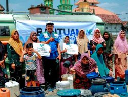 LAZIS Nurul Falah Salurkan Air Bersih Untuk Masyarakat Lamongan_3