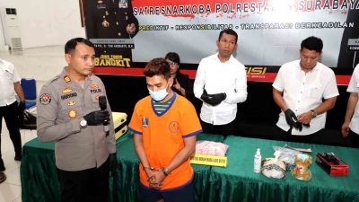 Polrestabes Surabaya Ungkap Peredaran Narkoba, Kurir dan Ribuan Ekstasi Berhasil Diamankan