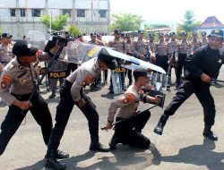 Tingkatkan Kemampuan Personel Jelang Pemilu 2024, Polres Sumenep Gelar Latihan Dalmas