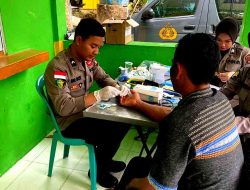 Warga Sambut Antusias Bakti Kesehatan Polri di Rempang