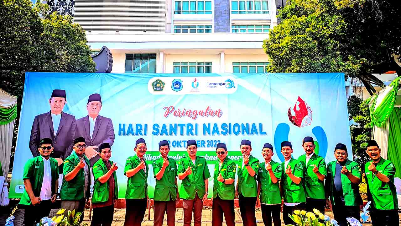 22 Oktober 2023 Moment baik Hari Santri Bupati Lamongan Yuhronur Efendi sebagai Pembina Apel_2