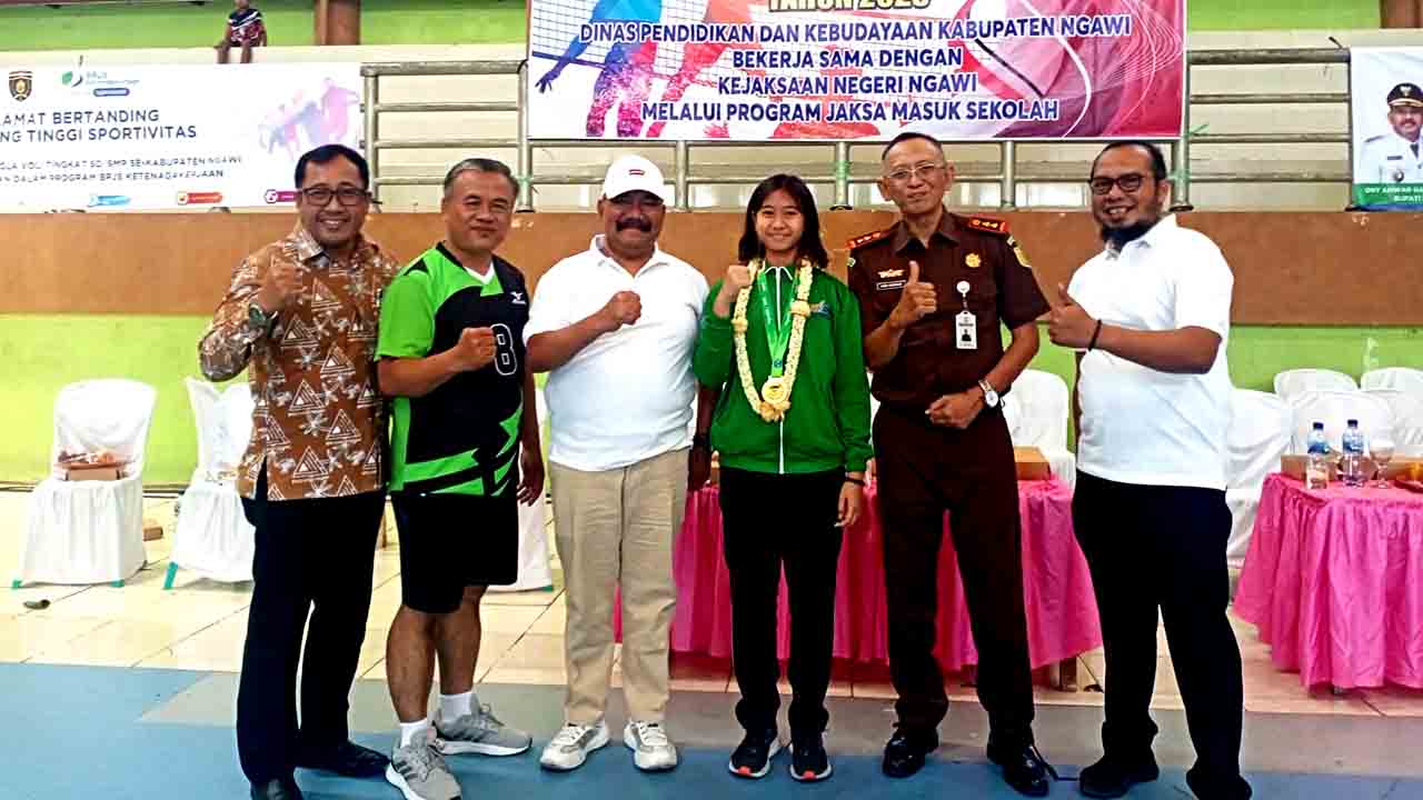 Bersama Kejaksaan, Dinas Pendidikan Ngawi Selenggarakan Turnamen Voli Dan Cerdas Cermat