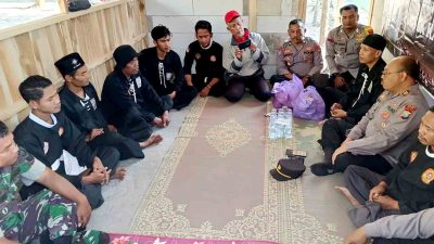 Bersama Ketua Pencak Silat, Polsek Karanganyar Gelar Silaturahmi dan Piama Pendek_2