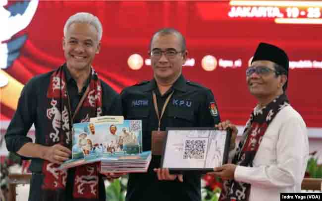 Ganjar Pranowo-Mahfud MD Resmi Mendaftar ke KPU_2