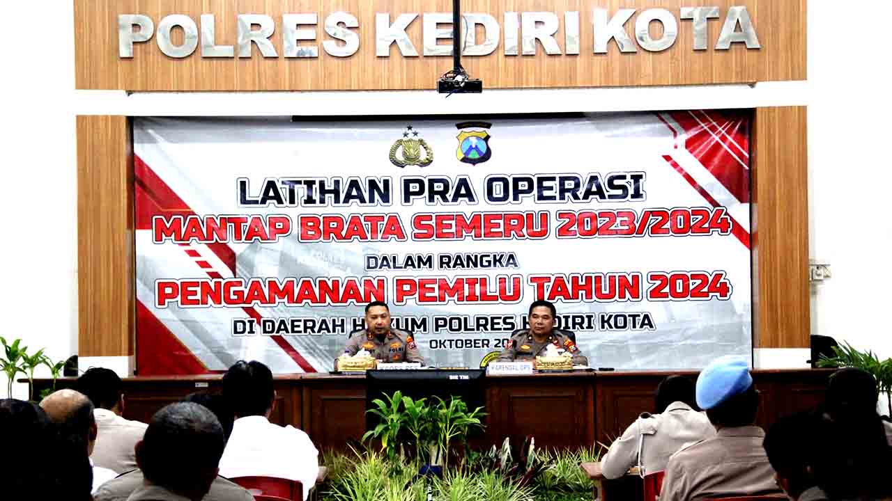 Gelar Latpra Ops Mantap Brata Semeru, Polres Kediri Kota Siap Amankan Pemilu