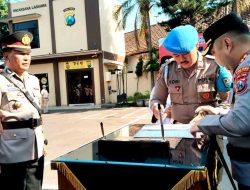 Kapolres Kediri Kota Pimpin Sertijab Kasat Resnarkoba dan Kapolsek Tarokan