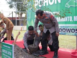 Letakan Batu Pertama Bangun Barak Dalmas, Kapolda Jatim Apresiasi Sinergitas Forkopimda Bondowoso