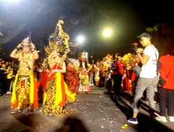 Malam Minggu ribuan penonton antusias banjiri Kediri Nite Carnival