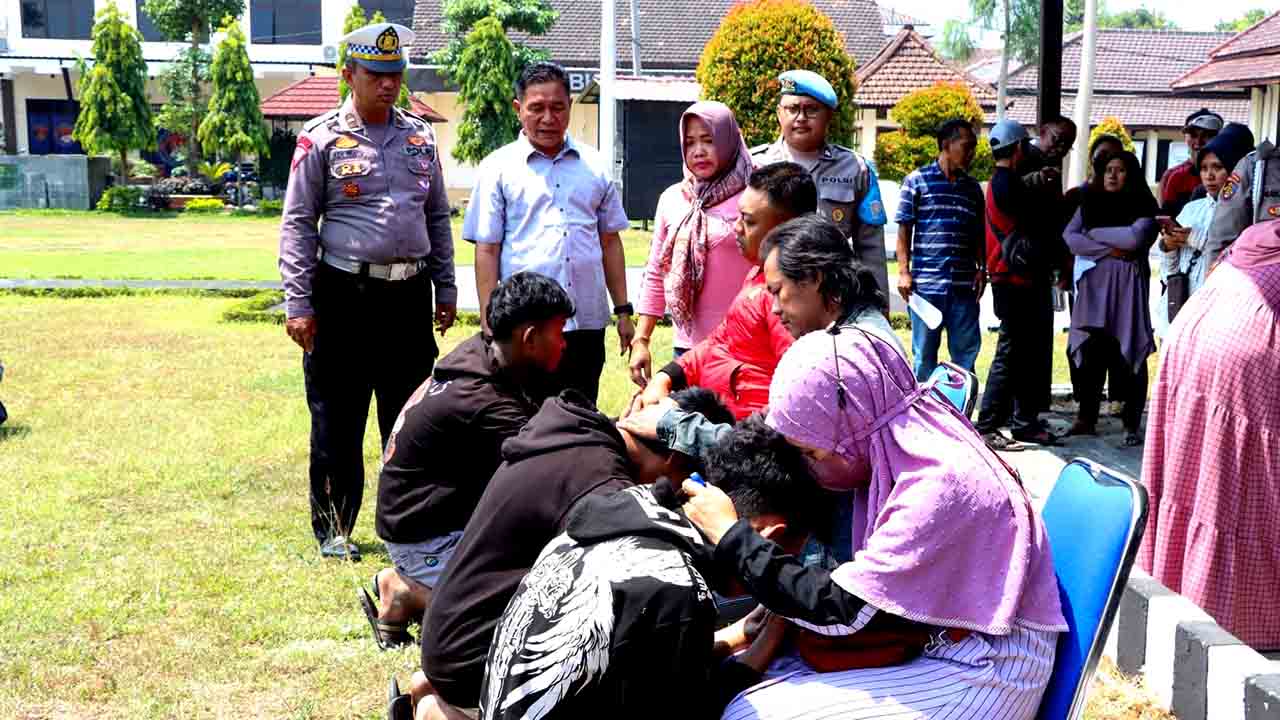 Patroli Gabungan, Polisi Amankan 106 Pemuda yang Meresahkan Warga
