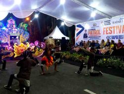 Polres Bojonegoro Gandeng Media Sampaikan Pesan Pemilu Damai Lewat Festival Patrol Oklik
