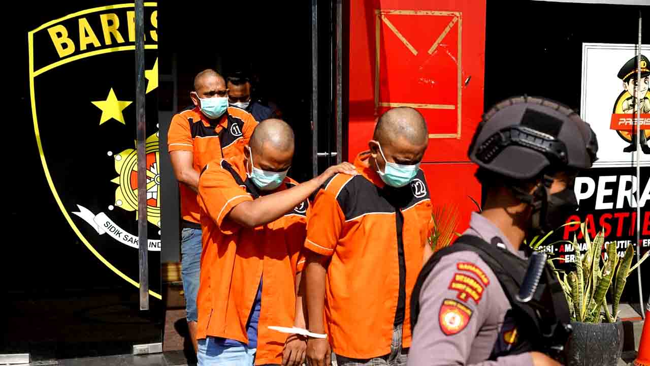 Polres Tanjungperak Amankan Komplotan Pelaku Pemerasan Mengaku Anggota Polisi