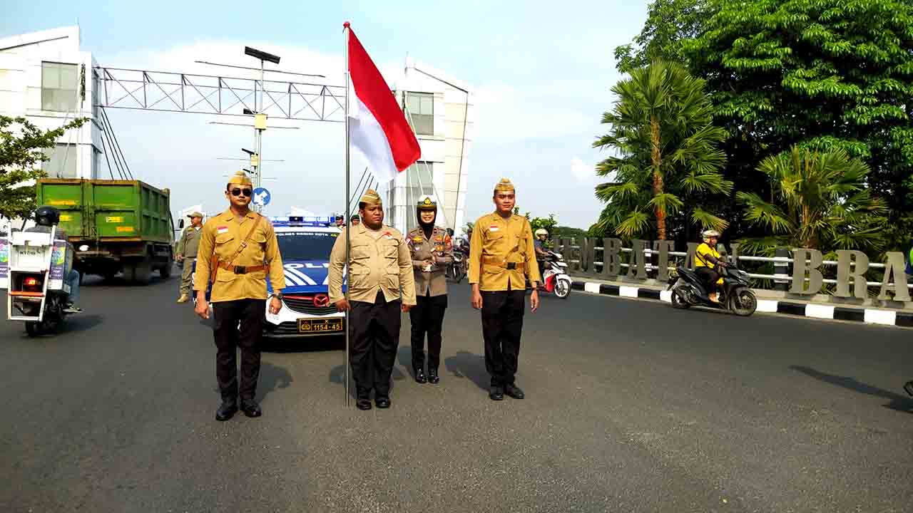 Hening cipta di simpang 4 jl brawijaya, polres kediri kota hentikan kendaraan  1