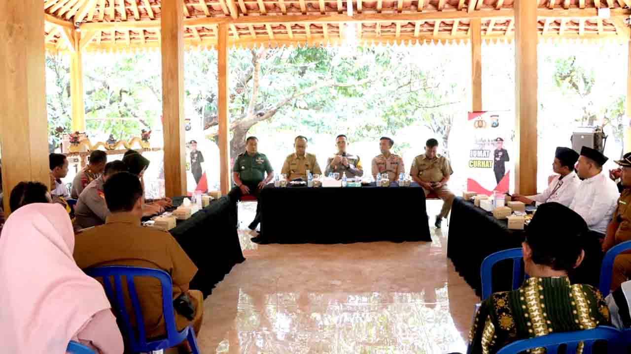 Jum'at Curhat Di Sukorejo Kapolres Ponorogo Minta Perguruan Silat Turut Jaga Kondusifitas 1