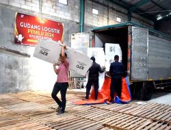 KPU Kota Kediri menerima logistik Pemilu 2024 tahap kedua
