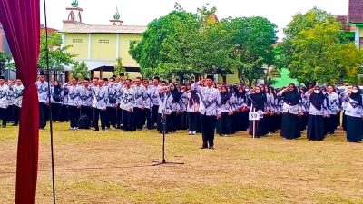 Kapolsek Mojoroto Hadiri Apel Bersama Hut Pgri Ke 78 Dan Hari Guru Nasional, Ini Yang Disampaikan ! 3