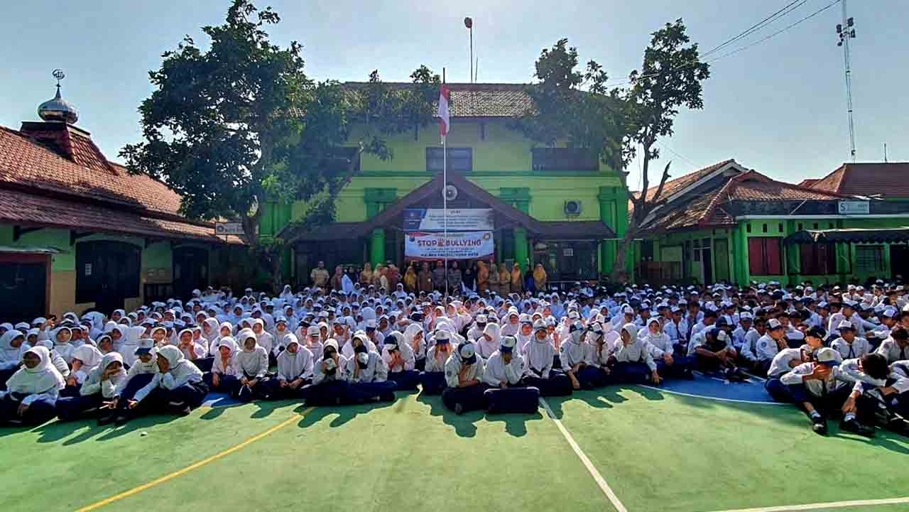 Kunjungi Sekolah, Polres Probolinggo Kota Sosialisasikan Perlindungan Anak 1