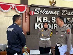 Pastikan Tidak Ada Jasa Calo dan Pungli, Kasat Lantas Sidak Samsat Kota Kediri