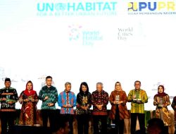 Pernyataan Wabup Kediri saat terima penghargaan dari Kementerian PUPR, diduga berlebihan.