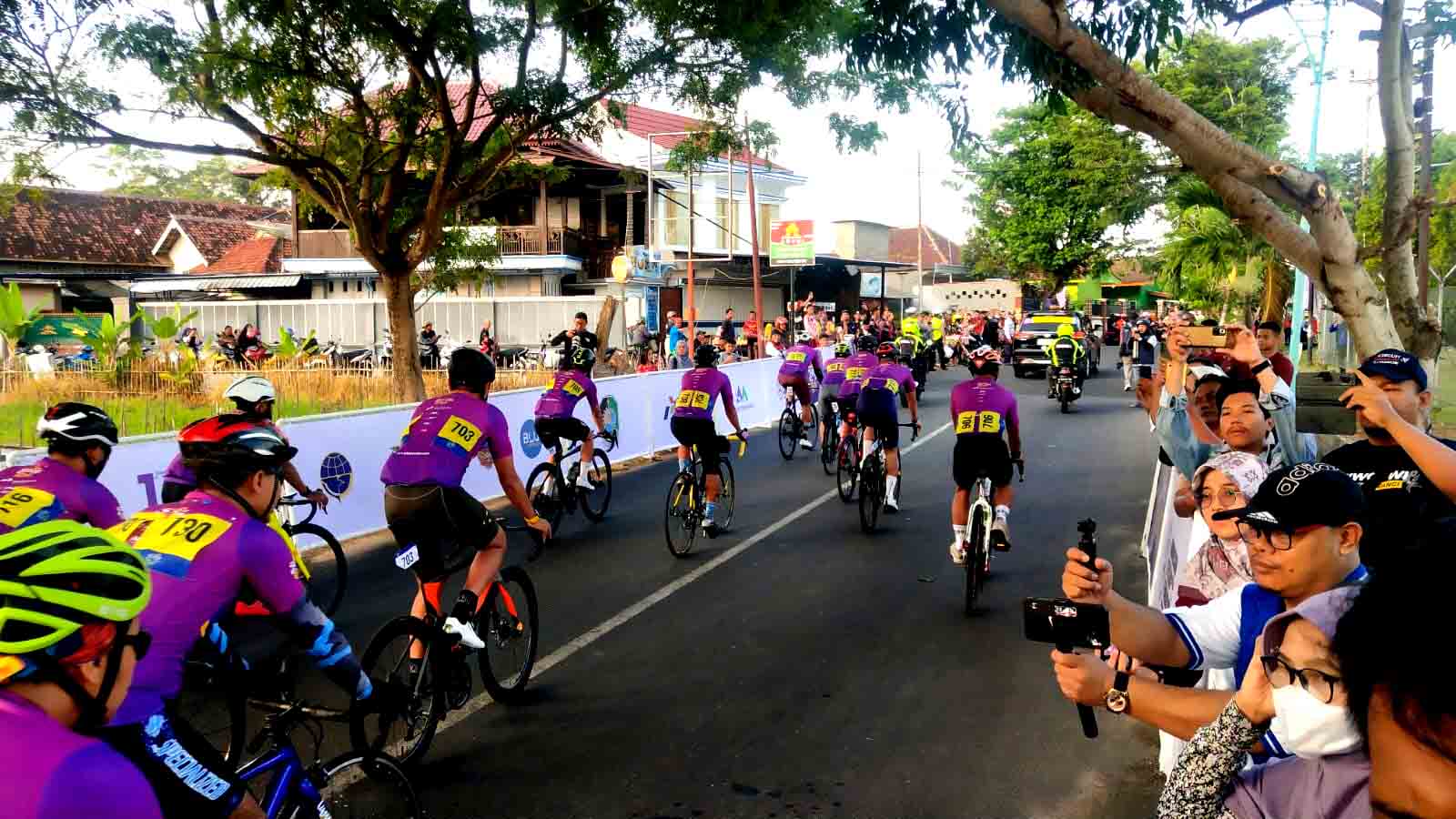 Polresta Banyuwangi Lakukan Pengamanan, Event Balap Sepeda Dekade Ride Api Aman Dan Lancar