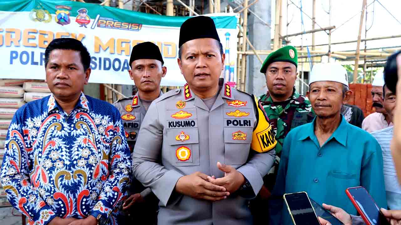 Polresta Sidoarjo Berbagi Berkah Di Jumat Curhat 2