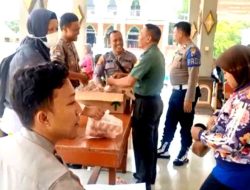 Sinergitas Polisi bersama TNI Bantu Penyaluran CPP untuk 1.211 Keluarga Rawan Stunting di Mojokerto