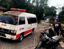 Gunung Marapi Sumatra Barat Meletus