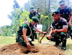 Hijaukan Kembali Lereng Gunung Lawu Bagian Utara, Tanaman 11 Ribu Bibit Pohon