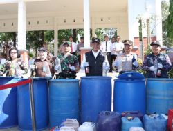 Di Lamongan, 2.500 liter Miras dan Ratusan Knalpot Brong Dimusnahkan Jelang Nataru