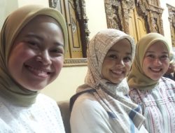 Kala 3 Putri Pasangan Capres-Cawapres Kompak Ngaji ke Gus Iqdam