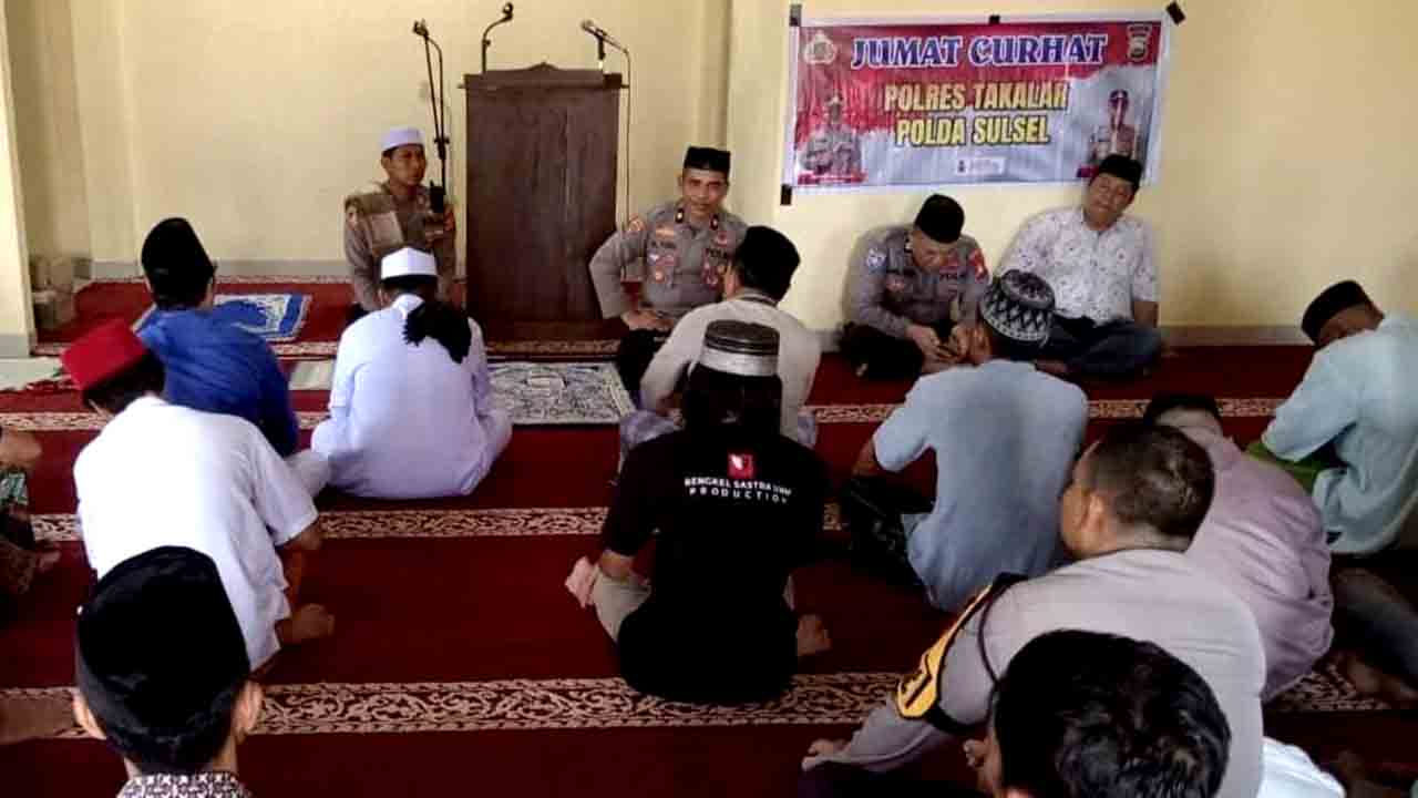 Jumat Curhat Polres Takalar Di Sabintang, Warga Minta Polisi Lebih Intens Patroli Di Wilayahnya