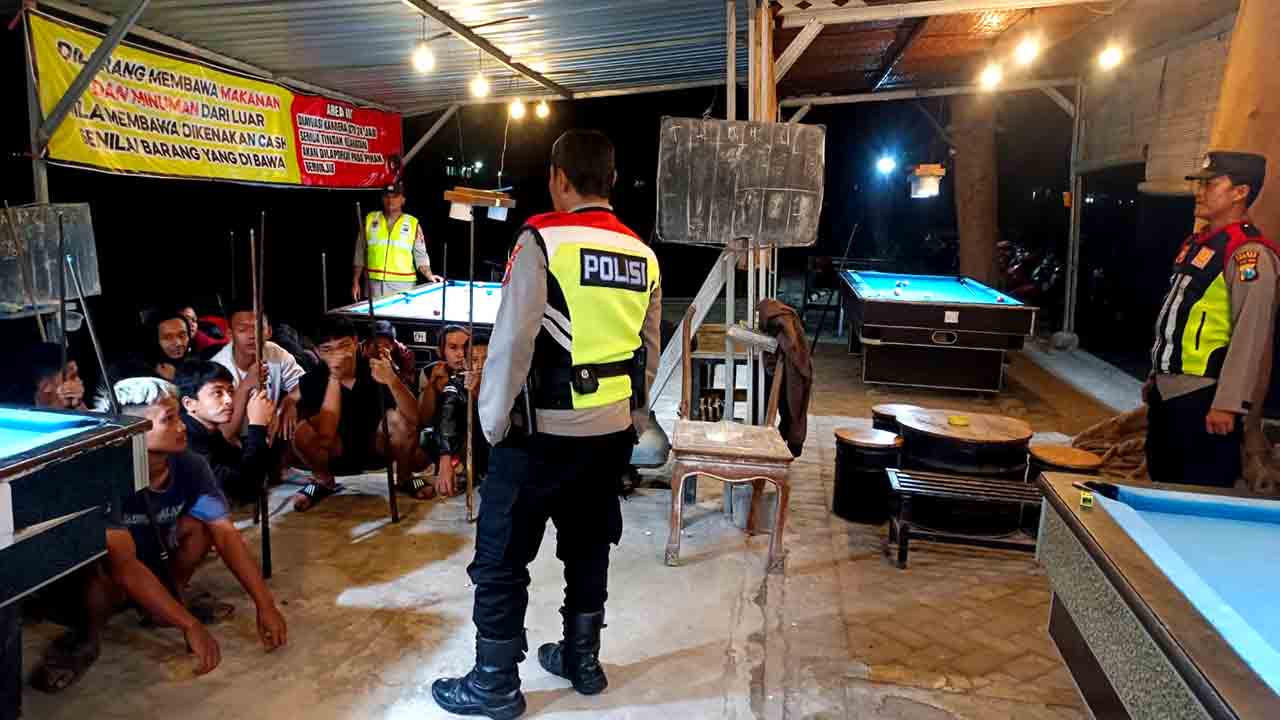 Patroli Rutin Minggu Dini Hari Polsek Mojoroto, Bubarkan Konvoi Liar 3