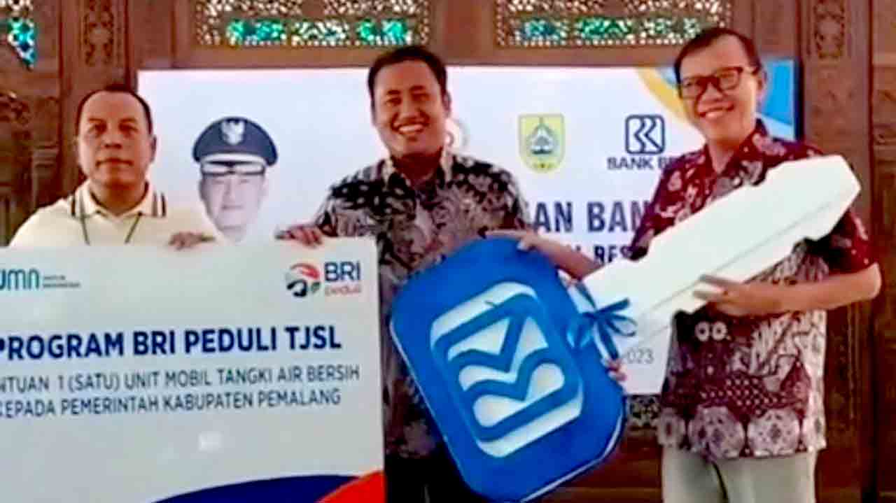 Perumda Tirta Mulia Mendapat Bantuan Mobil Tangki Dari Bank Rakyat Indonesia Melalui Pemkab Pemalang 1