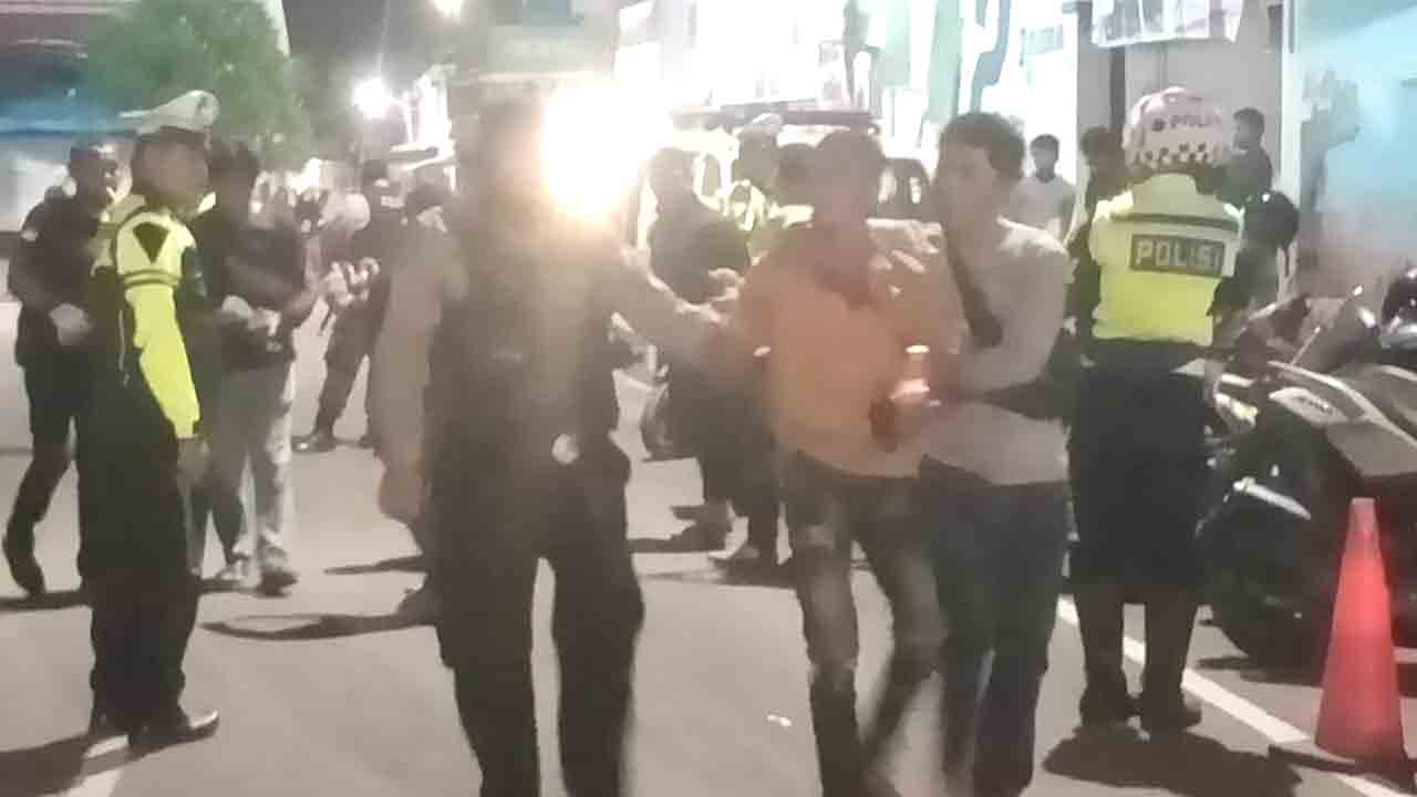 Polres Bulukumba Amankan Seorang Pria Bawa Badik Saat Operasi Cipkon 1