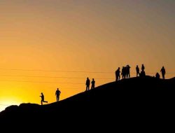 Puluhan Ribu Warga Palestina Berbondong-bondong Masuki Gaza Selatan