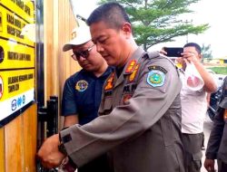 Segel Dua Bangunan Di Indramayu Dalam Sehari