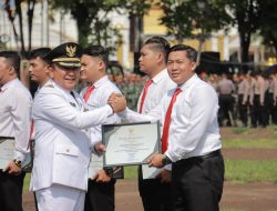 Berhasil Ungkap Produksi Ganja,Bupati Beri Penghargaan Personil Satnarkoba Polres Jember