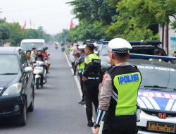 Wakapolres Kediri Pimpin Penyekatan Simpatisan Pencak Silat di Wilayah Perbatasan