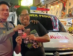 Polda Jatim Beri Satu Unit Ambulace untuk Bonek Rescue Bentuk Apresiasi Kedewasaan Suporter