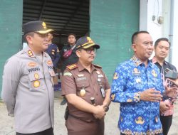 Pastikan Kesiapan Pemilu 2024, Kapolres Probolinggo bersama Forkopimda Tinjau Gudang Logistik KPU 