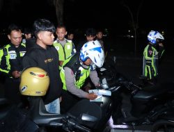 Petugas Satuan Lalulintas Polres Kediri mengamankan 46 unit kendaraan tidak sesuai spektek dan berknalpotbrong,Sabtu malam (20/1/2024)