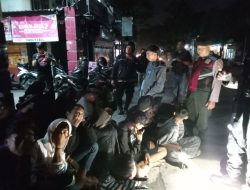 Saat Patroli Rutin Dini Hari, Kapolsek Mojoroto Temukan ini di Jalan Semeru !