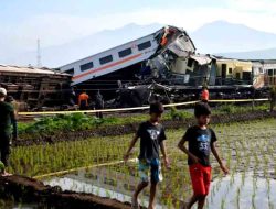 Kecelakaan Kereta Api di Bandung, Empat Meninggal, 22 Luka Ringan